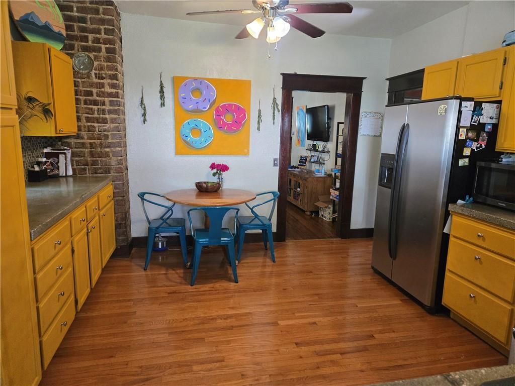 601 E Peoria Street — photo 9