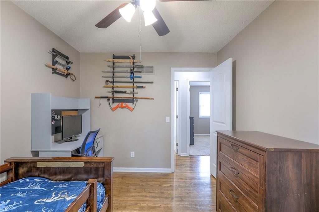 606 W Smith Street — photo 12