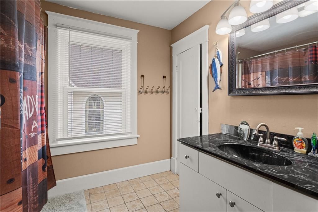 402 Bridge Street — photo 24