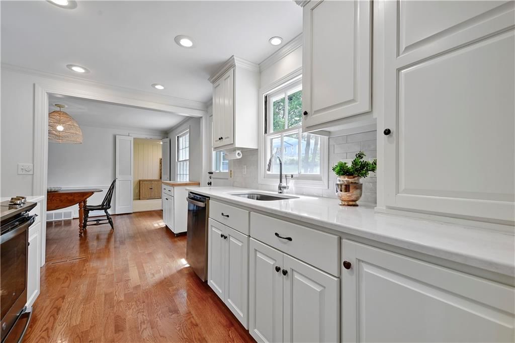 7328 Canterbury Street — photo 16