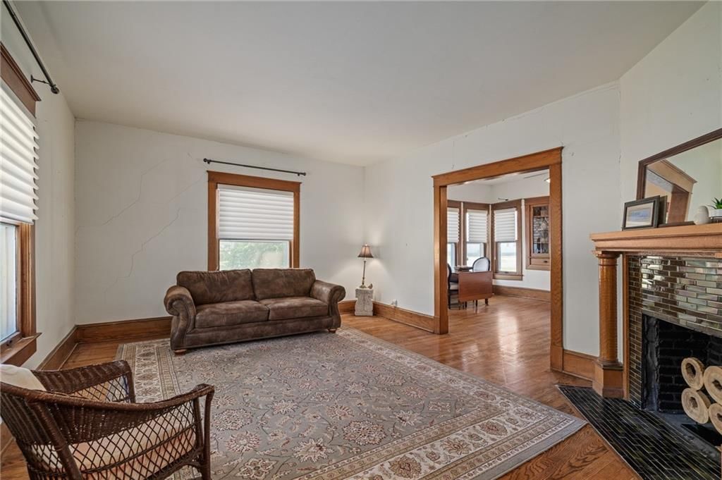 205 W Main Street — photo 16