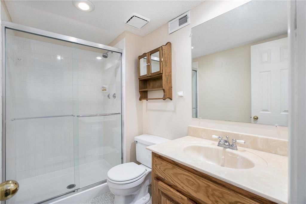 11024 W 98th Street — photo 17