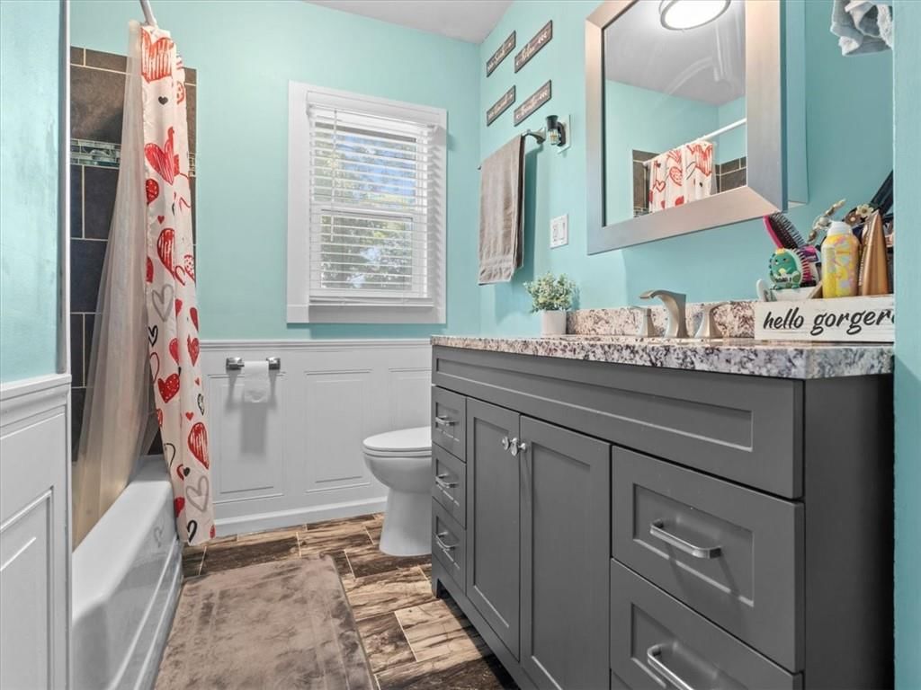 1035 E Hyde Park Avenue — photo 14