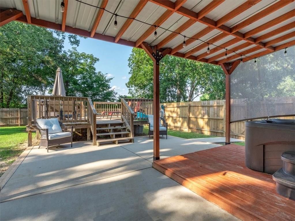 1035 E Hyde Park Avenue — photo 25