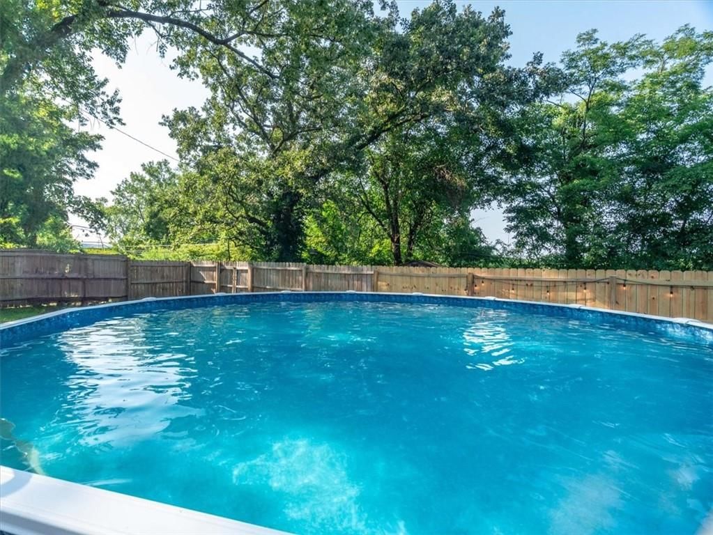 1035 E Hyde Park Avenue — photo 28