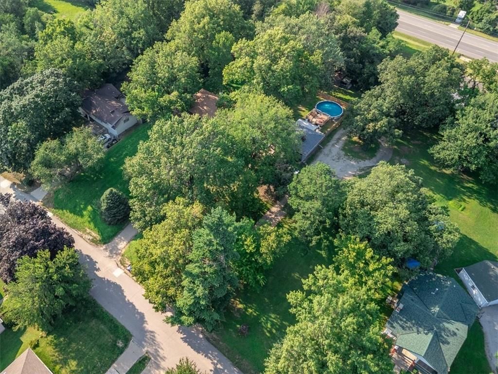 1035 E Hyde Park Avenue — photo 35