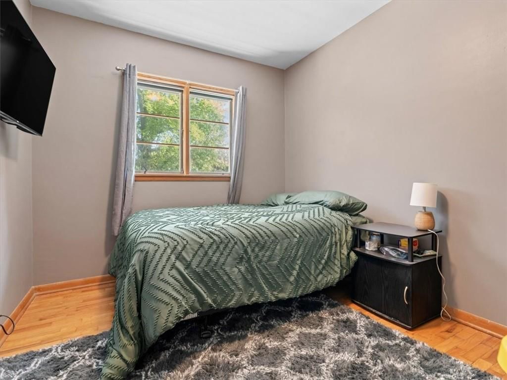 1035 E Hyde Park Avenue — photo 9