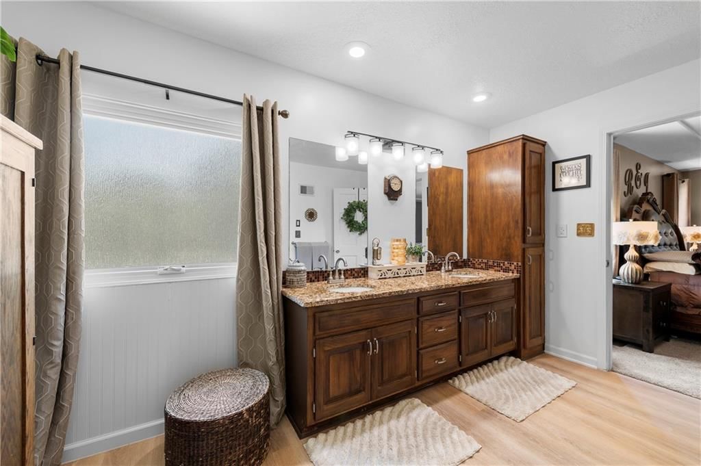 3401 N 154th Street — photo 44