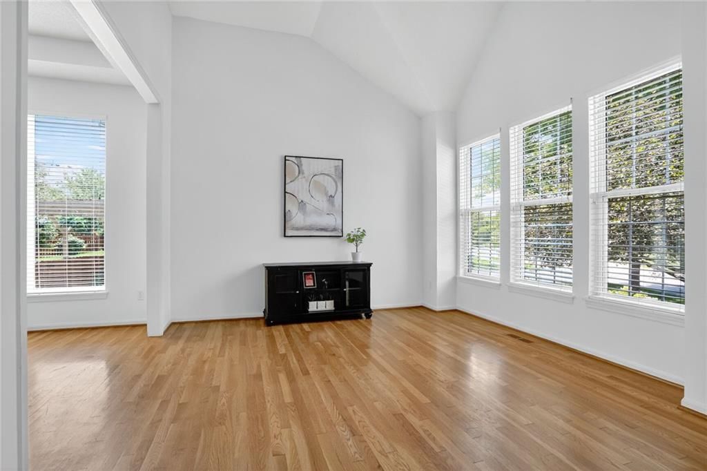 12147 S Monroe Street — photo 16