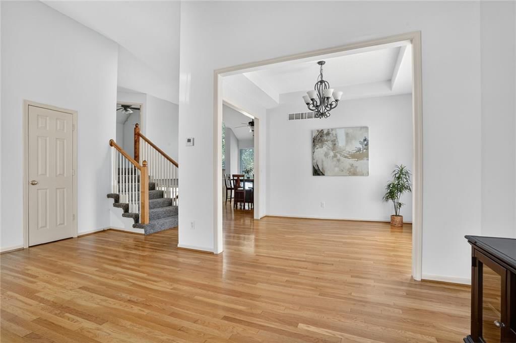 12147 S Monroe Street — photo 5
