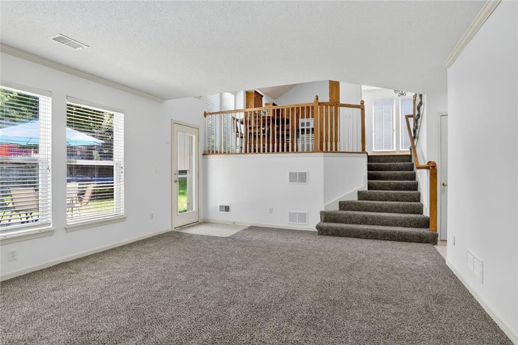 12147 S Monroe Street — photo 7