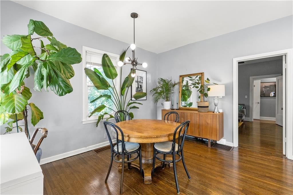 4403 Genessee Street — photo 9