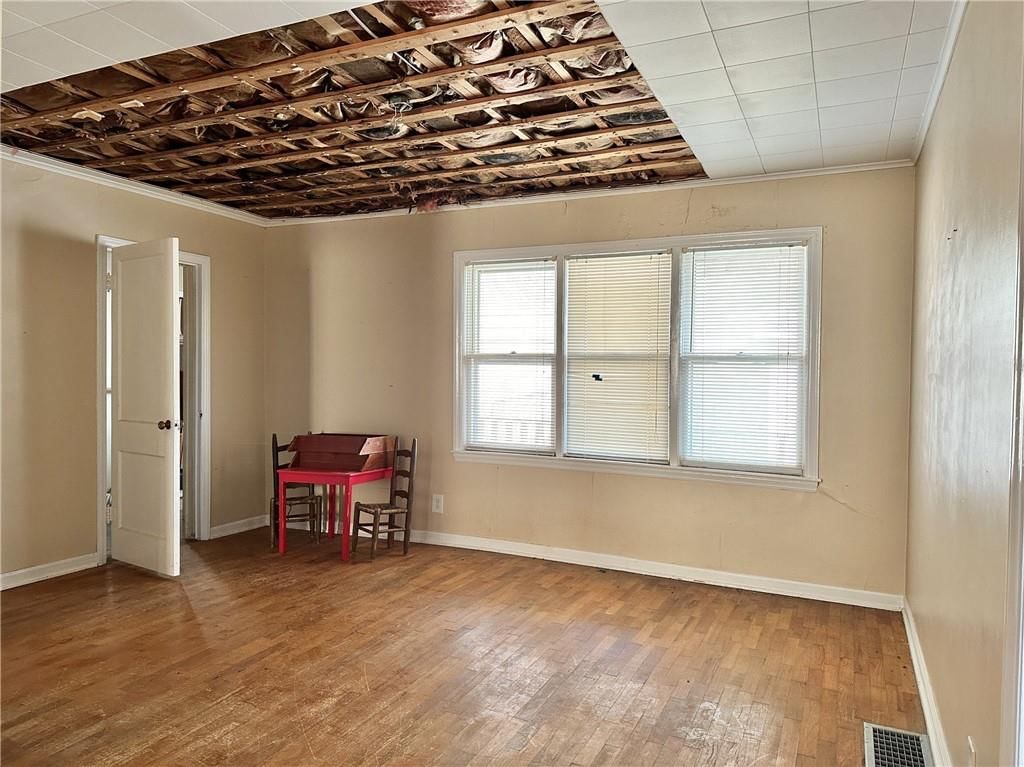 421 W 12th Street — photo 18