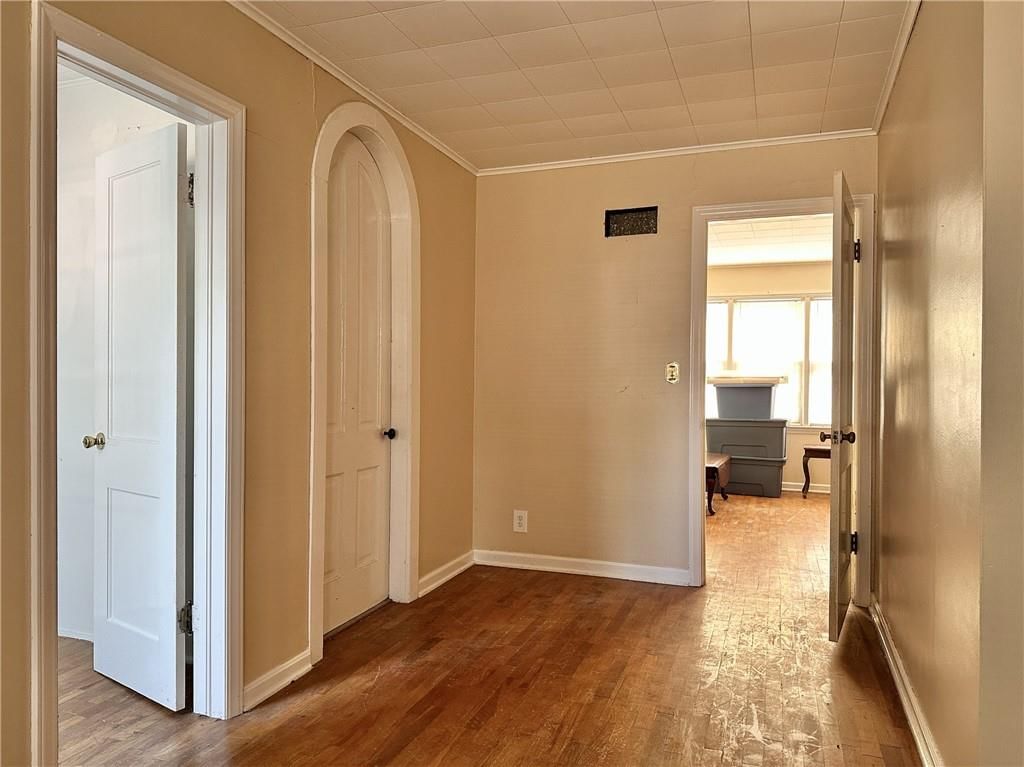 421 W 12th Street — photo 19