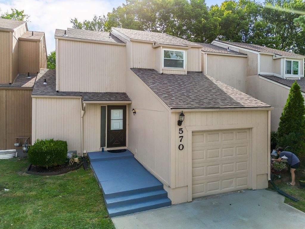570 NW Valleybrook Road — photo 35