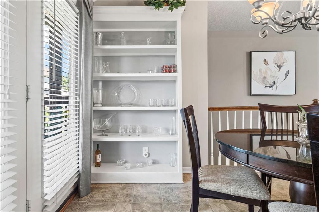 8120 N Myrtle Avenue — photo 17