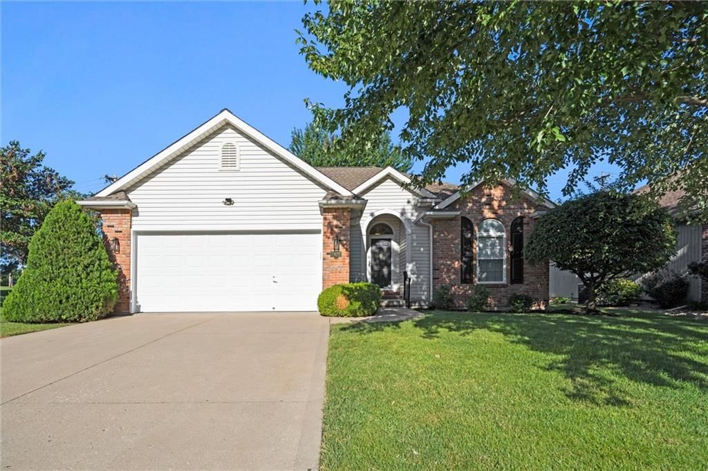 3420 S Victoria Drive, Blue Springs, MO