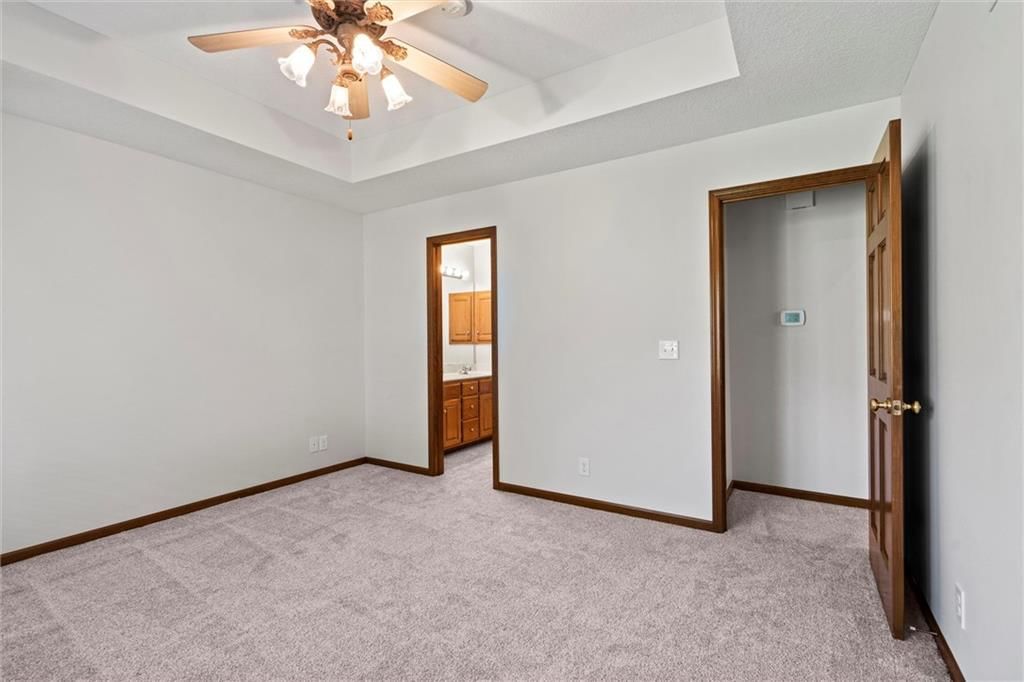 3420 S Victoria Drive — photo 18