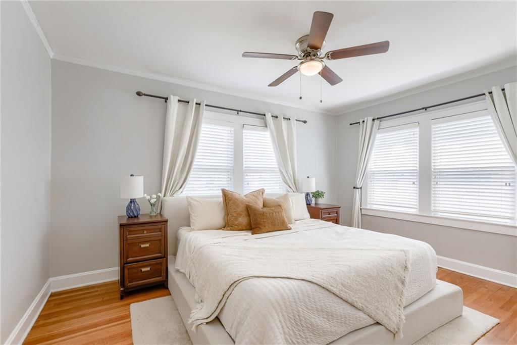 221 E Winthrope Road — photo 19