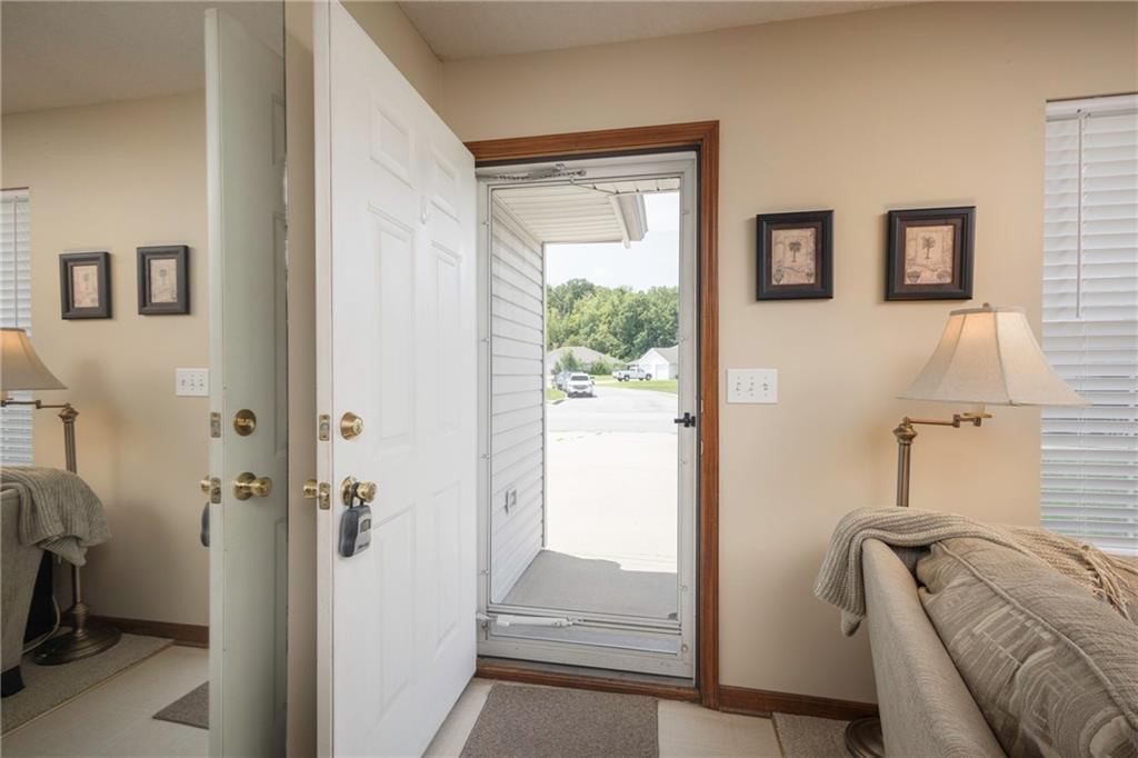 1414 SW Blue Branch Drive — photo 5