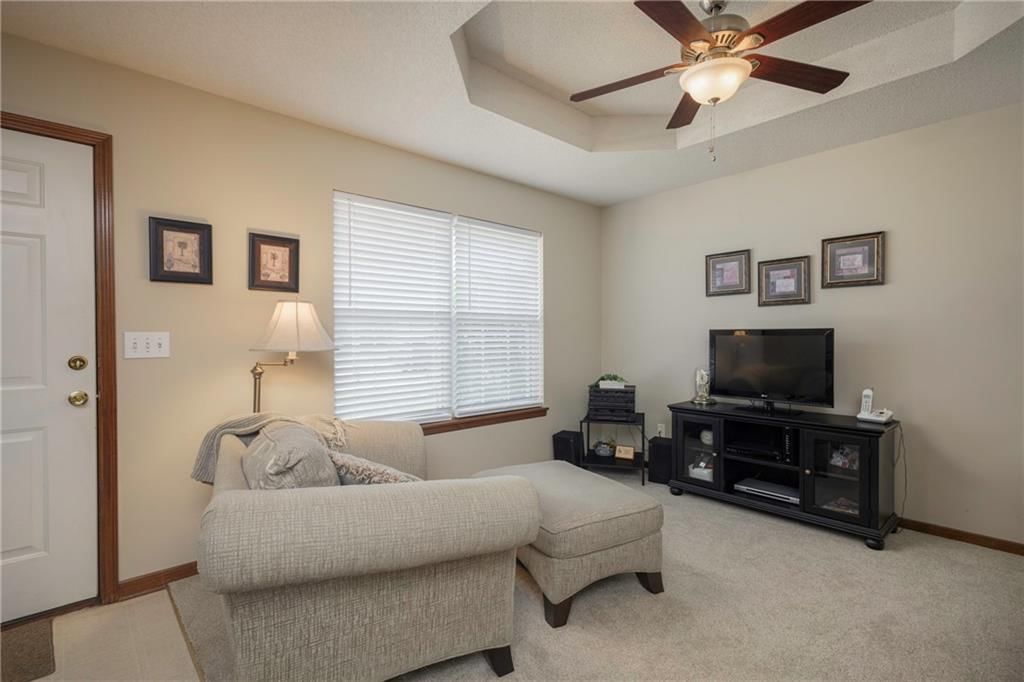 1414 SW Blue Branch Drive — photo 6
