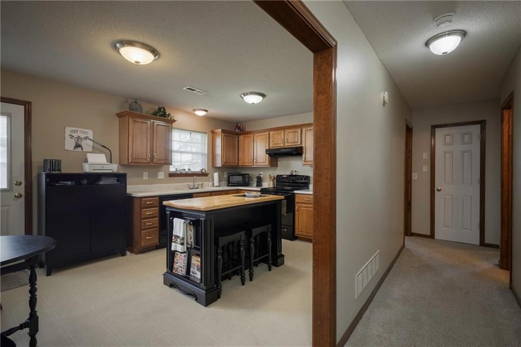 1414 SW Blue Branch Drive — photo 10