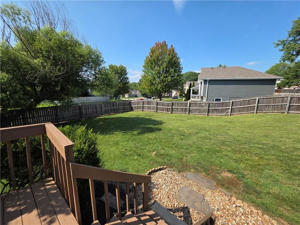 2144 SW British Drive — photo 23