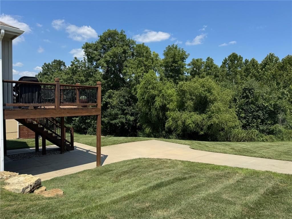 7015 N Cypress Avenue — photo 11