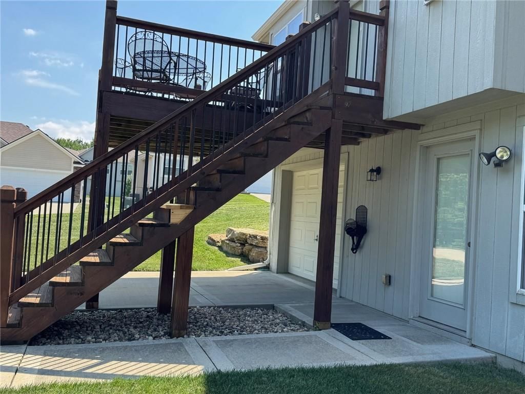 7015 N Cypress Avenue — photo 15