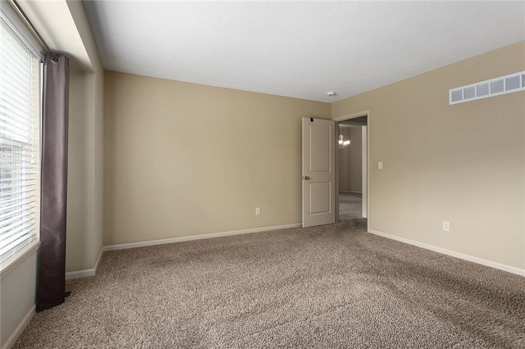 7015 N Cypress Avenue — photo 17