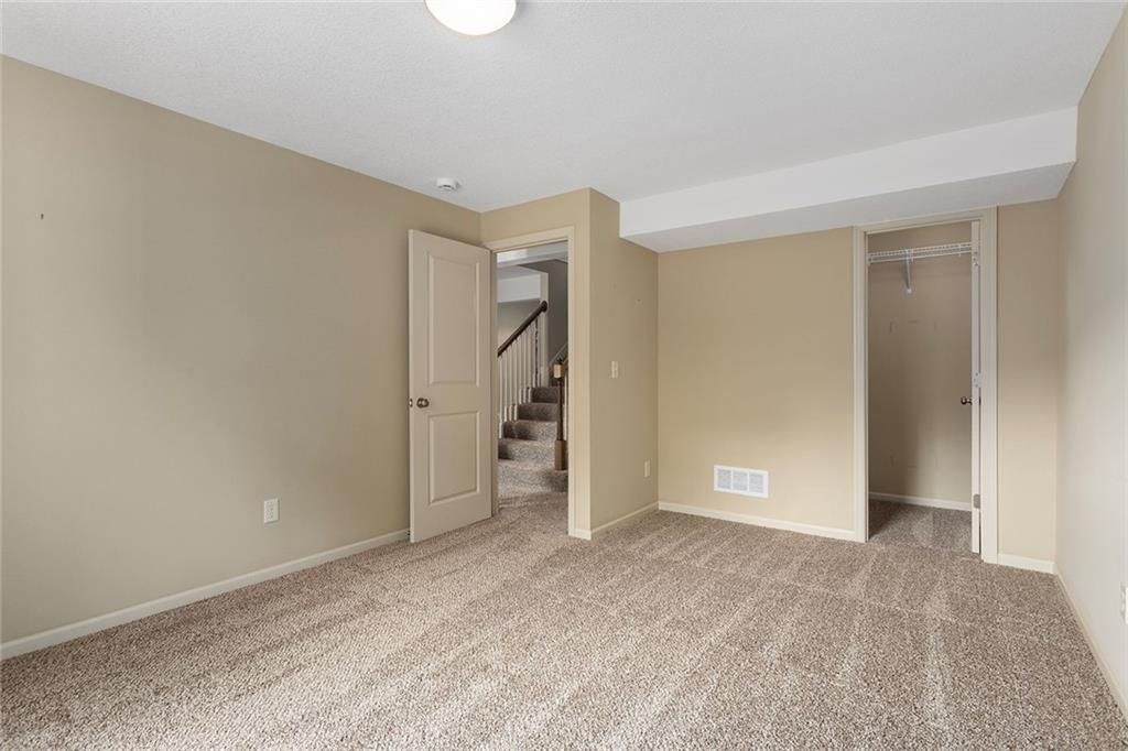 7015 N Cypress Avenue — photo 24