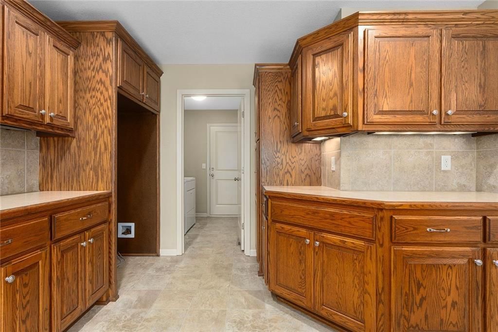 7015 N Cypress Avenue — photo 9