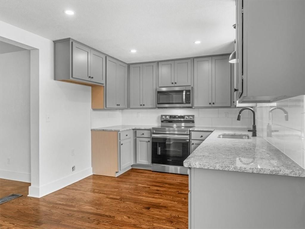2832 Rushmore Lane — photo 11