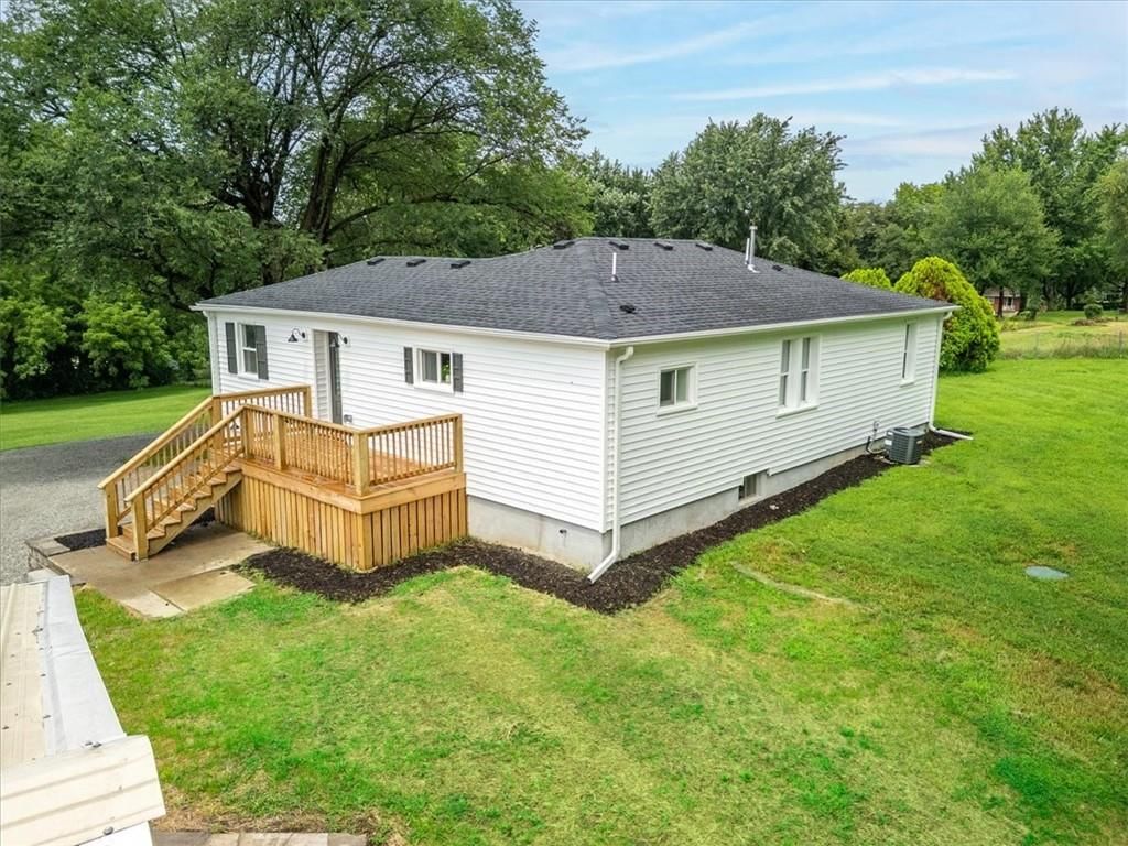 2832 Rushmore Lane — photo 3