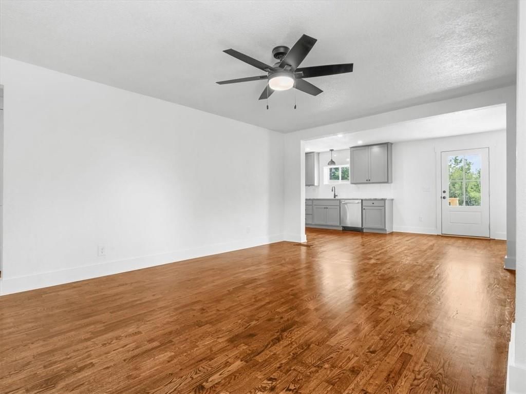 2832 Rushmore Lane — photo 7
