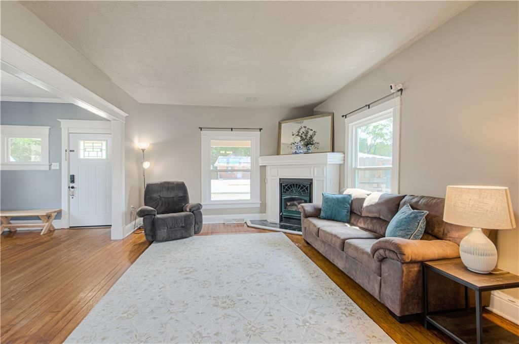 206 N Jefferson Street — photo 6