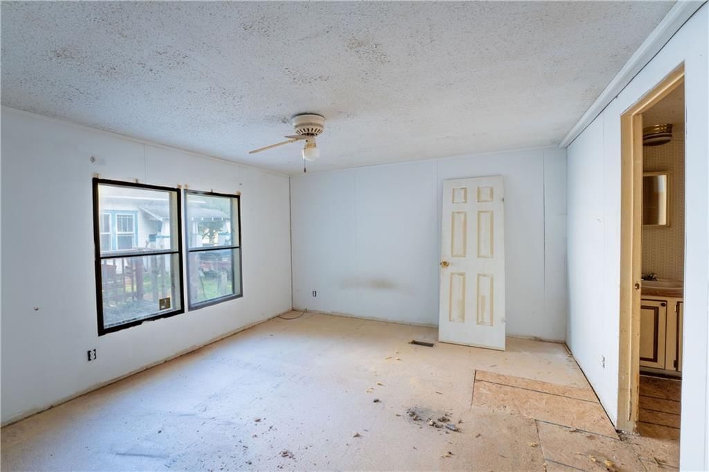 617 Adams Street — photo 8