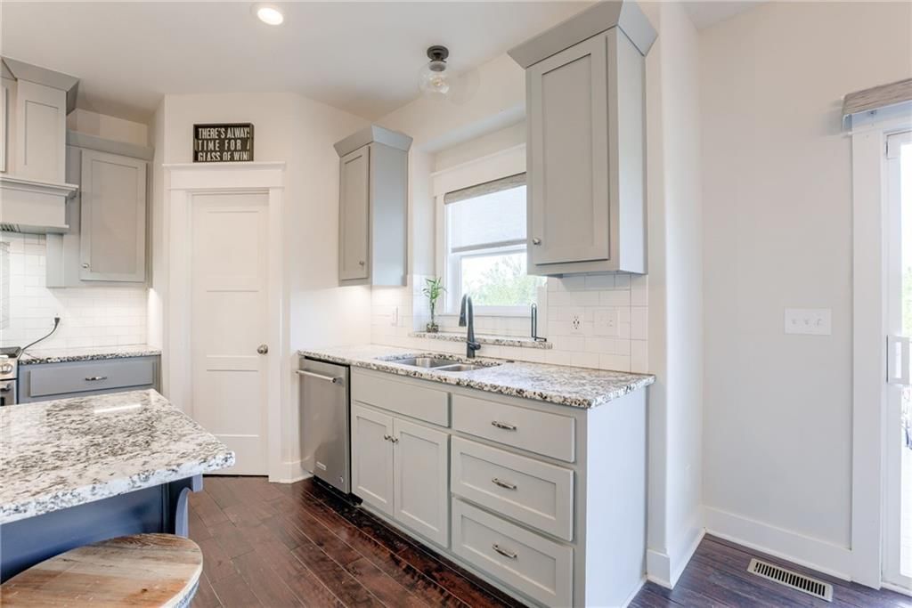 16550 Lyons Street — photo 15