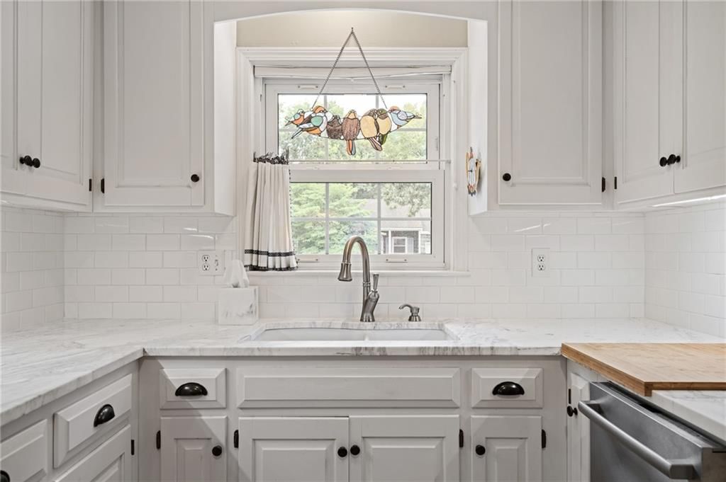 5002 W 72nd Terrace — photo 19