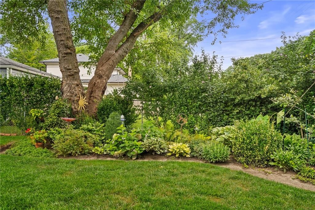 5002 W 72nd Terrace — photo 43