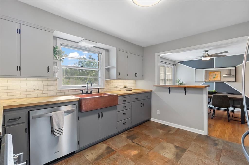 8509 Floyd Street — photo 10
