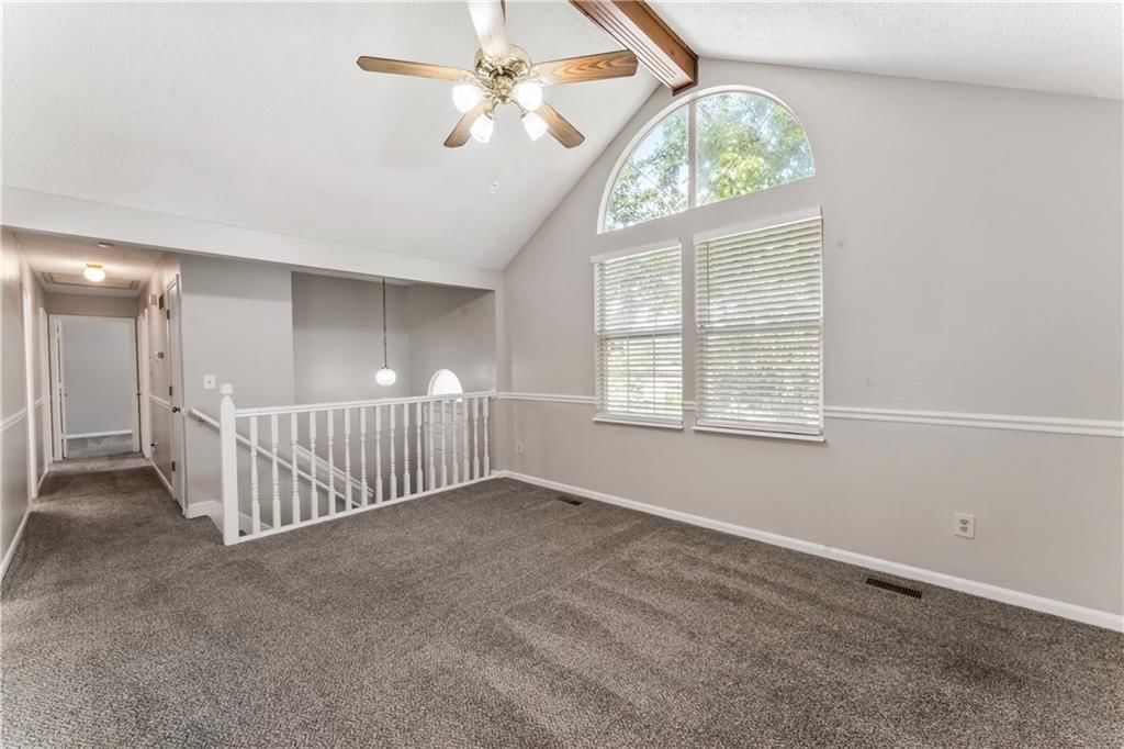 612 SE Steeple Court — photo 5