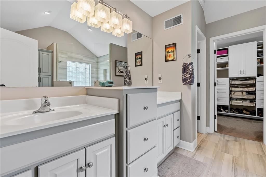 1789 Red Oak Court — photo 32
