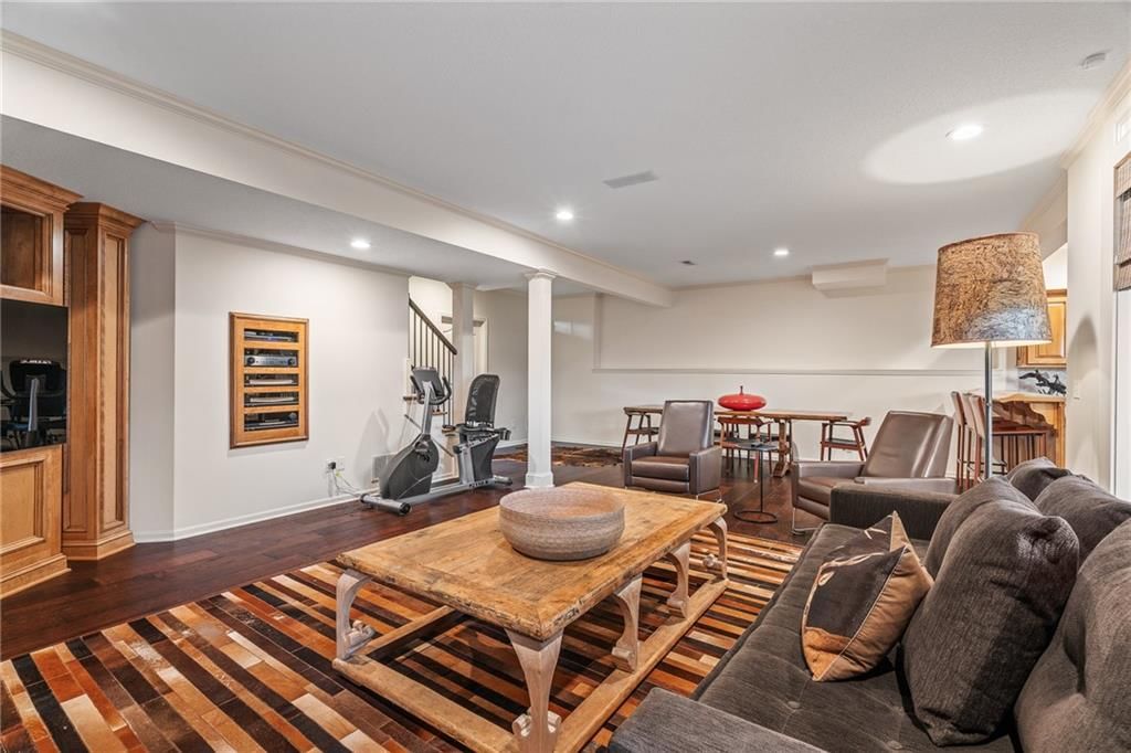 9906 Fountain Circle — photo 42