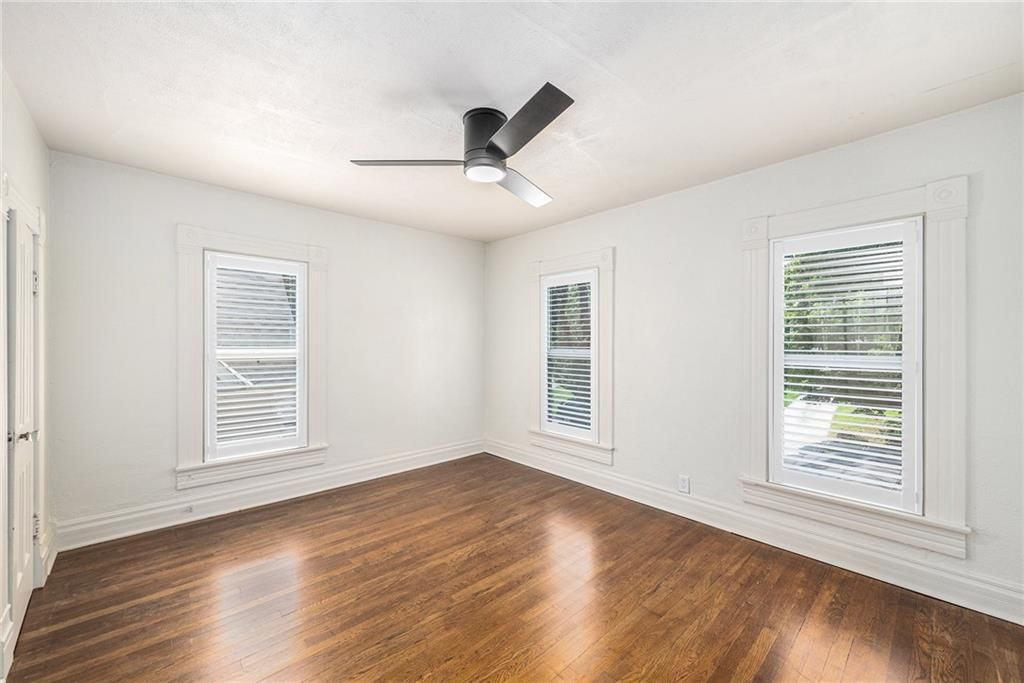 4237 Genessee Street — photo 11