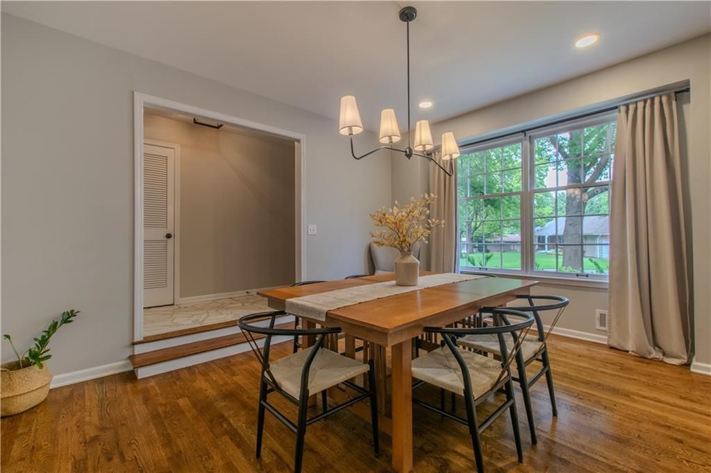 12430 Valley Brook Drive — photo 11