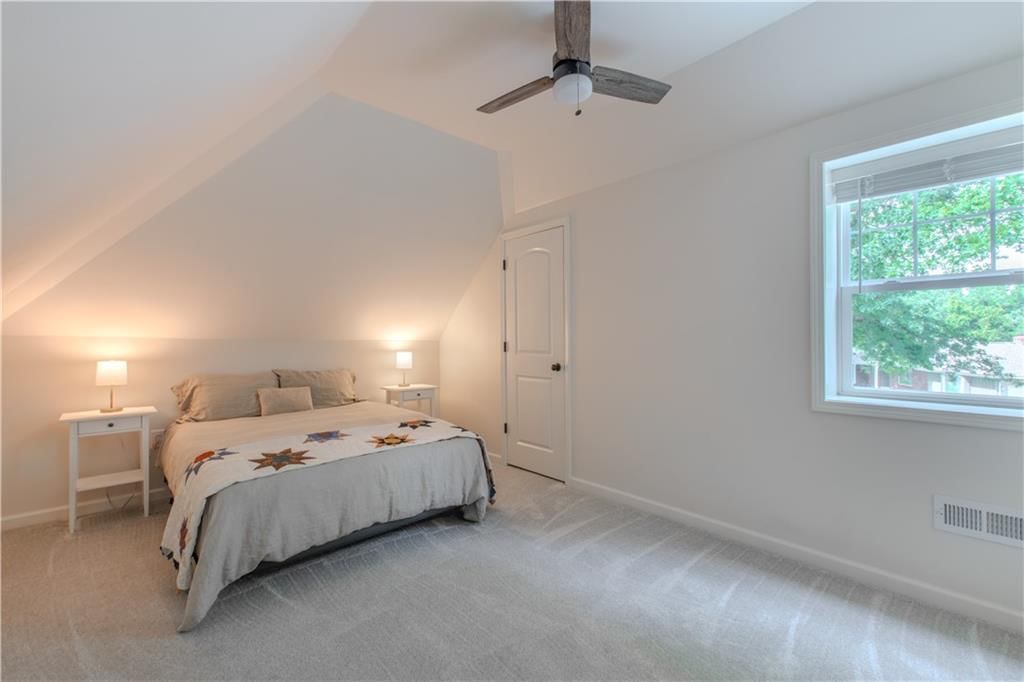 12430 Valley Brook Drive — photo 47