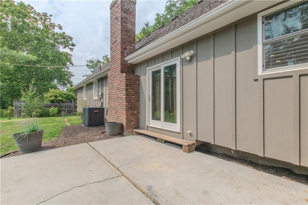 12430 Valley Brook Drive — photo 51