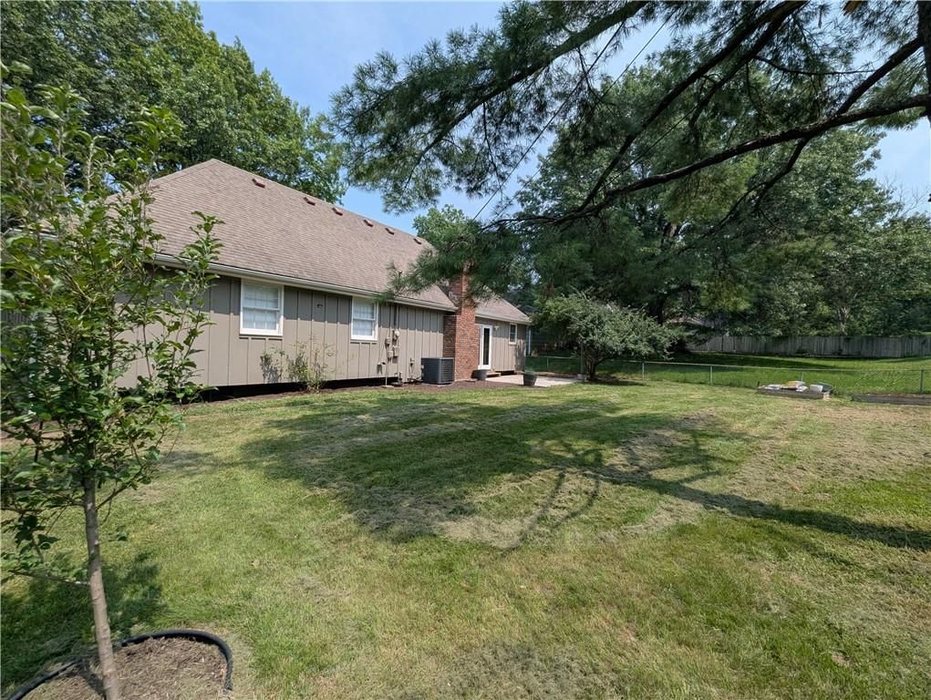 12430 Valley Brook Drive — photo 54