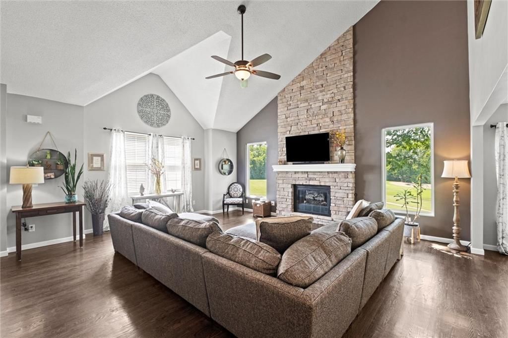 5908 Meadowsweet Lane — photo 8